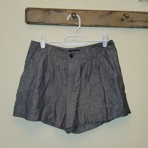 I 🤍 Ronson gray dress shorts, size 0.